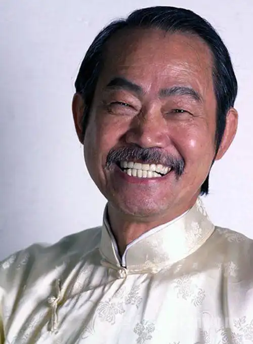 "包租公"元华首次回应"偷袭"李小龙:命运如此,有什么办法