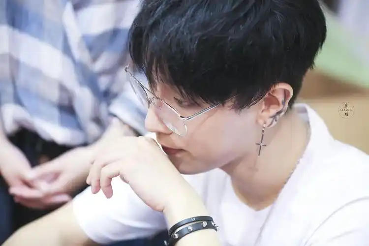 景向谁依真好帅好可爱声音真好听一cv给我景建一个不断更新的帅气集中