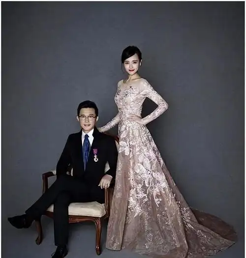 唐嫣没婚戒就结婚百亿珠宝家族内斗沈东军演艺圈中的幽默趣事