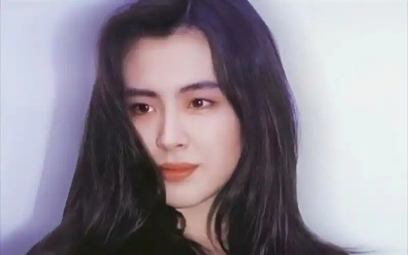 【王祖贤】顶峰退圈的她,把最美的年华留给了电影!