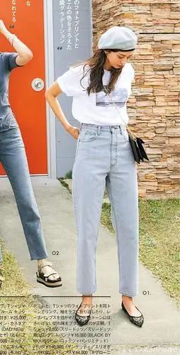 夏天白色t恤怎么穿好看?这几组搭配方案送给你,时尚舒适有格调