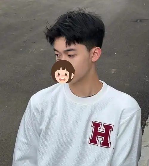 发型95倾斜是必须的771577157715特别是刘海部位最重要