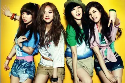 四人女子组合名