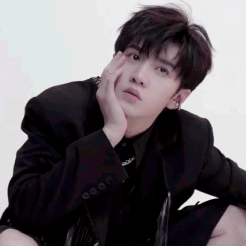 陈哲远-清新帅气的五官谁不爱呢,紧追少年脚步,感受美颜暴击～陈哲