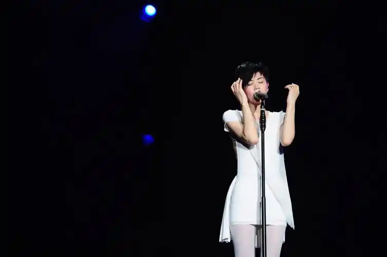 王菲,几十年来一如既往的女神!