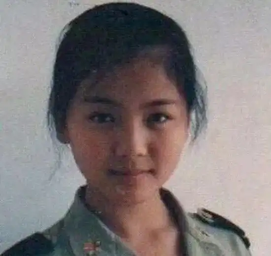 明星年轻时照片赵本山认不出徐峥有头发而韩红竟然这么瘦