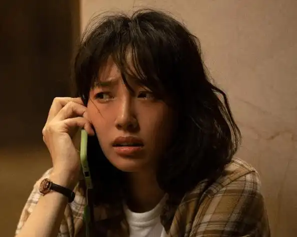 白百何"一指禅"后沉寂4年,凭《门锁》强势回归,她竟变成这样_电影