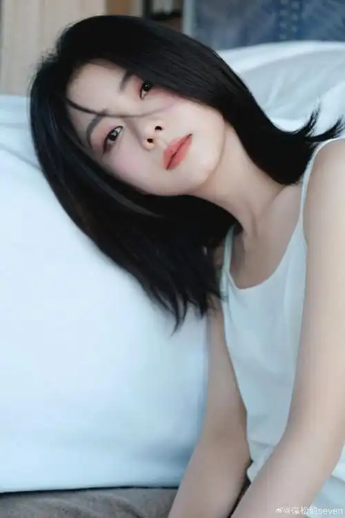 #谭松韵纯欲蜜桃妆##电影再见李可乐#