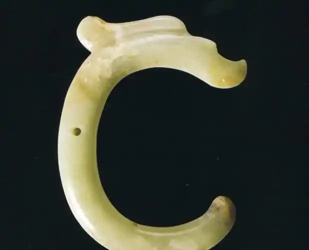 京举行岫岩玉文化与中华文明学术研讨会""从兴隆洼到三星堆·金沙由中