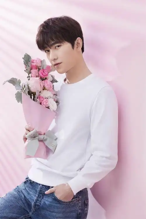 【爪机适配壁纸】杨洋 roseonly诺誓官博更图 少女心泛滥