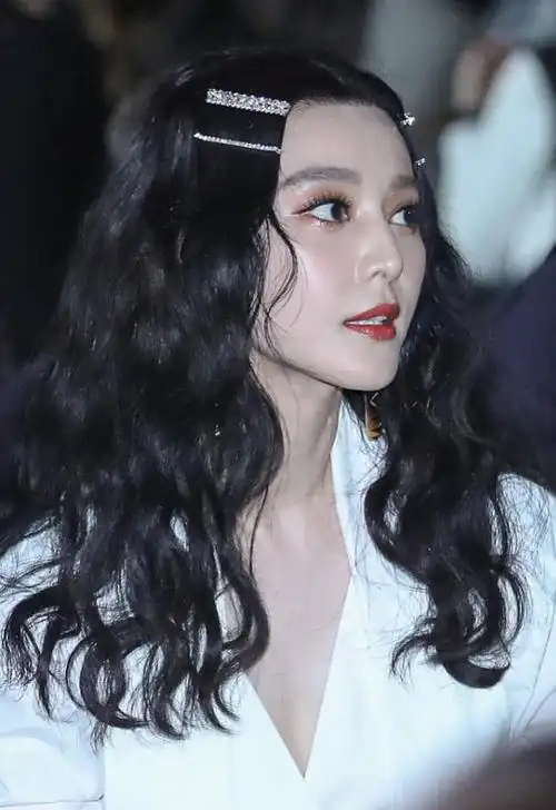 范冰冰少女妆容亮相吸睛,这个妆容你能打几分?