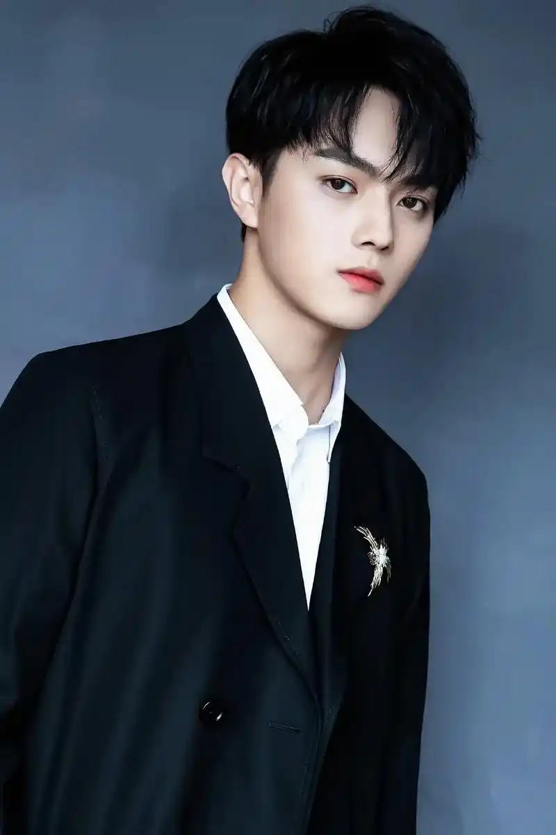 许凯 #神仙颜值 #不愧是你 帅帅的,拽拽的,高冷的贵公子 - 抖音