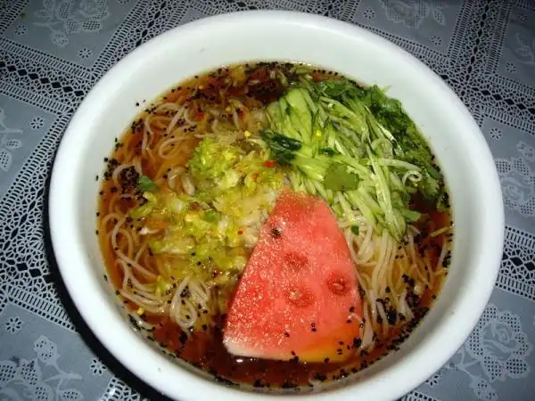 家常冷面,家常冷面的家常做法 - 美食杰家常冷面做法大全