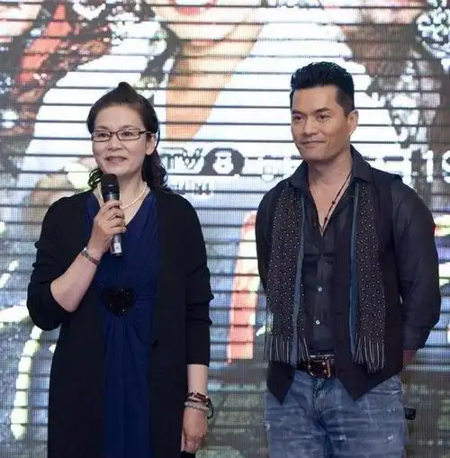 5位阔太专业户自带贵妇气质越老越迷人演不了穷人