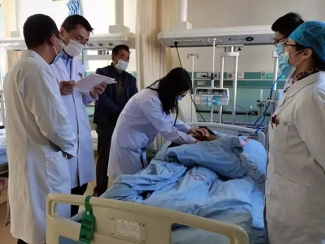 图片新闻兰大二院对口帮扶临洮县人民医院工作纪实