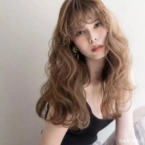 2020依然流行日系空气烫发卷