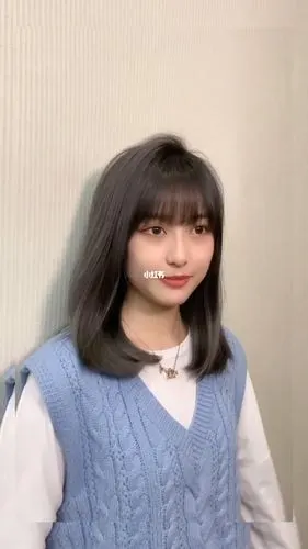圆脸女生的减龄发型简约而不简单的高级感