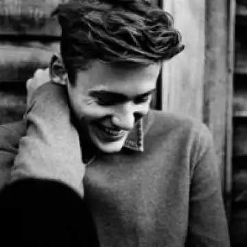 男人站直别趴下,男生头像图片-回车桌面