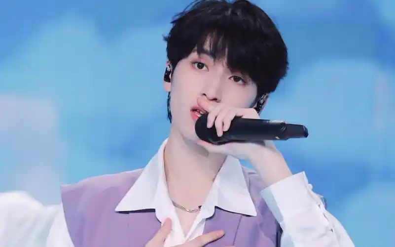 【严浩翔】我永远为浩翔的歪头笑心动