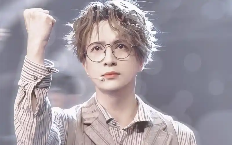 薛之谦江苏卫视2021跨年演唱会_哔哩哔哩 (゜-゜)つロ 干杯~-bilibili