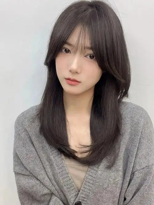 氛围感八字刘海