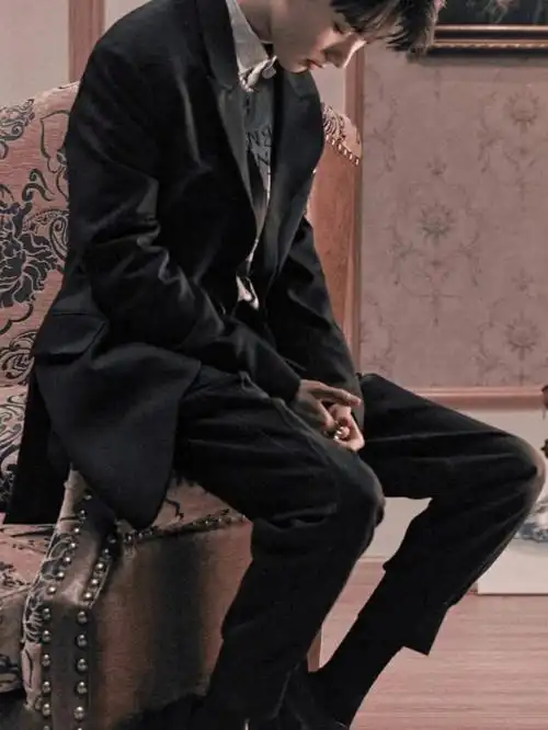 马嘉祺的一些西装小合集