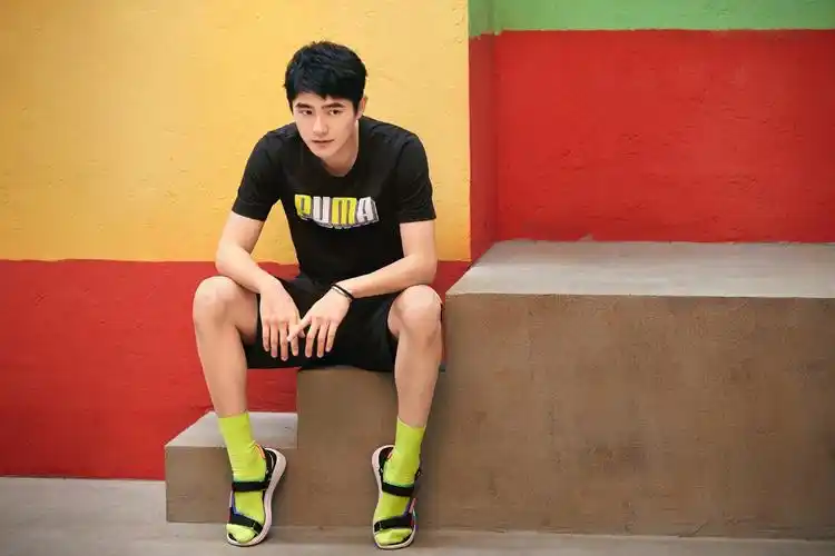 无敌可爱刘昊然