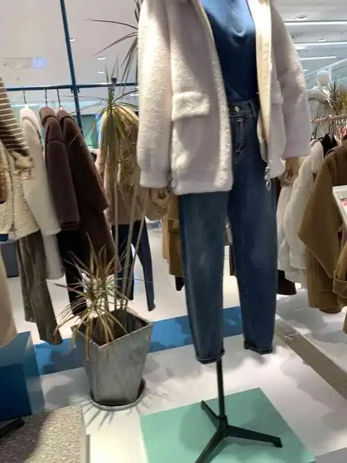 undead dream|柚丁(大洋百货店)-"柚丁是年轻的潮流女装品牌,张扬个性