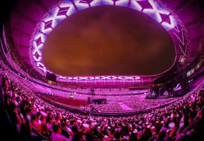 周杰伦上海演唱会 官方组图! 粉海美哭了!