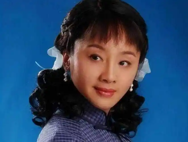 原创唐静55岁依然单身幸福曾与王新军离异多年