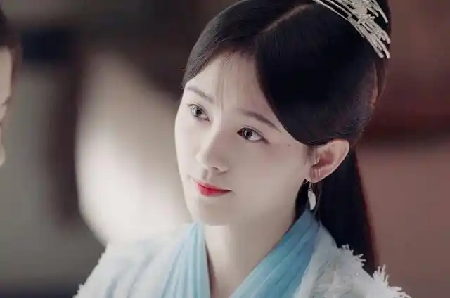 原创鞠婧祎最美古装小龙女装扮清丽两次新娘装明艳动人