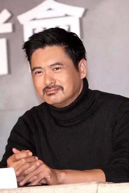 "赌神"周润发被曝"双面人",晚节不保,完美人设都是伪装