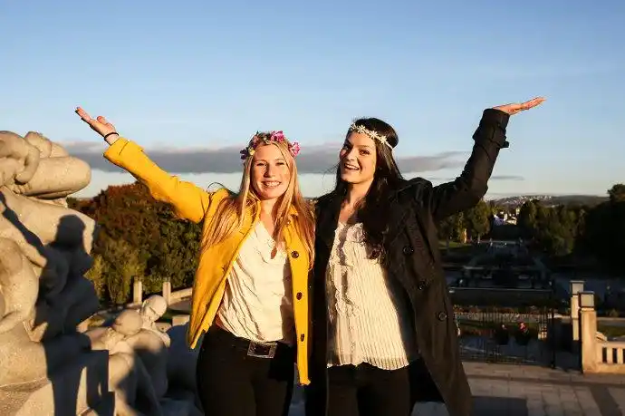 与美女明星相聚奥斯陆雕塑公园【挪威之旅】