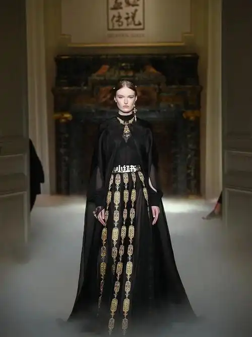 day37|品牌秀场|2019盖娅传说大秀亮相巴黎_秀场_中国风_巴黎时装周