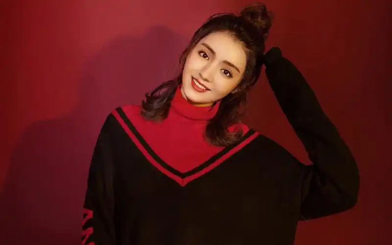 麦迪娜甜美写真图片桌面壁纸