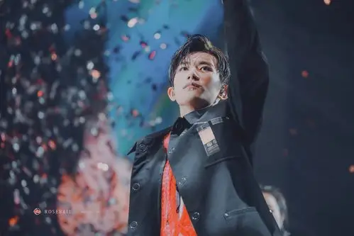 易烊千玺 x 成人礼