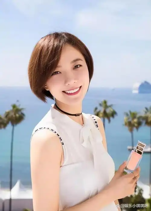 40岁王珞丹逃不过被姥爷催婚网友评论王珞丹落单了