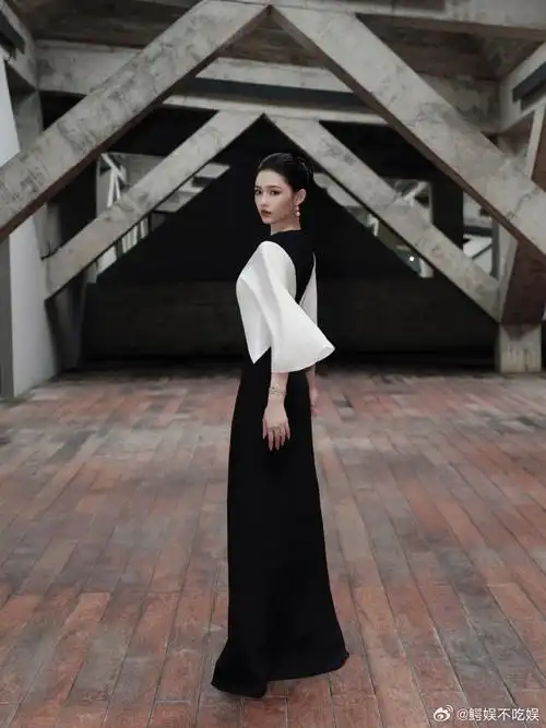 林允可以和自己演水仙