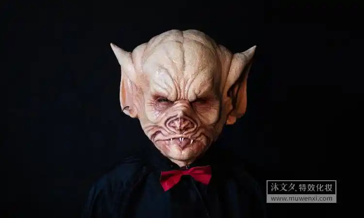 蝙蝠人发泡乳胶特效化妆过程详解