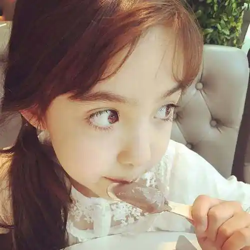 意大利和韩国混血儿zoe giuman.又是一个上帝派下来的小天使 #混血儿#