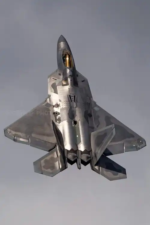 原创f22猛禽战斗机高清多图 说他性能第二 没有飞机敢说第一?