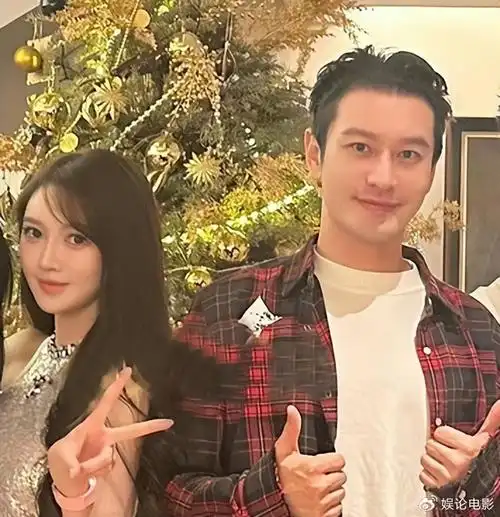 黄晓明杨颖带娃一起游迪士尼,全程盯孩子没聊天,结束后各自离开