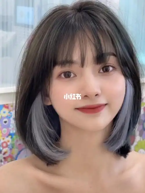 lisa挂耳染_发型_刘海_长发_气垫_染发_修容_剪头发_染头发_时尚_发型