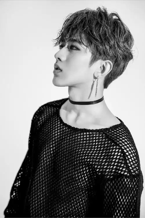 过去五年了,就算放现在也是非常炸裂的存在@蔡徐坤对你的body着迷