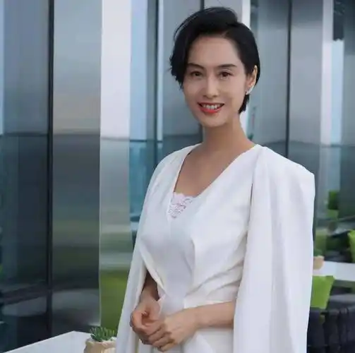 原创香港女明星你最喜欢谁赵雅芝排第9你猜第一是谁