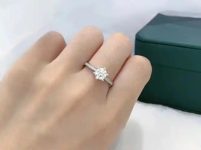 01克拉 g色 vs2净度 3ex n#18k金  #一克拉钻戒