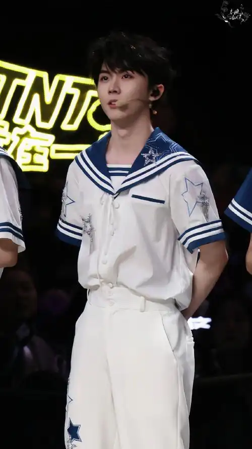 马嘉祺叁重楼暨出道四周年演唱会##今日星拍放送