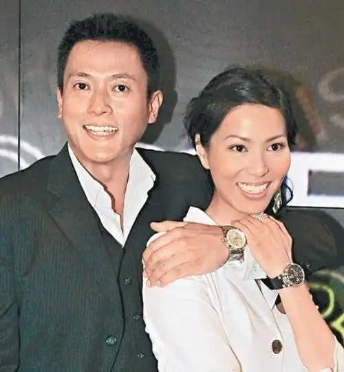 滕丽名回应魏骏杰曾想自杀 鼓励他开心面对人生