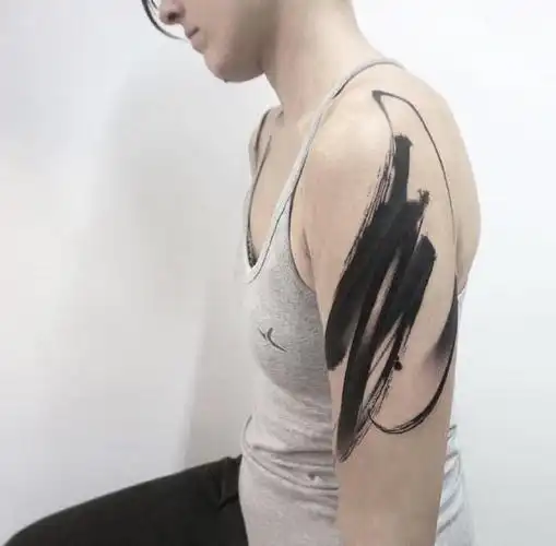 男性超简约水墨纹身图案49