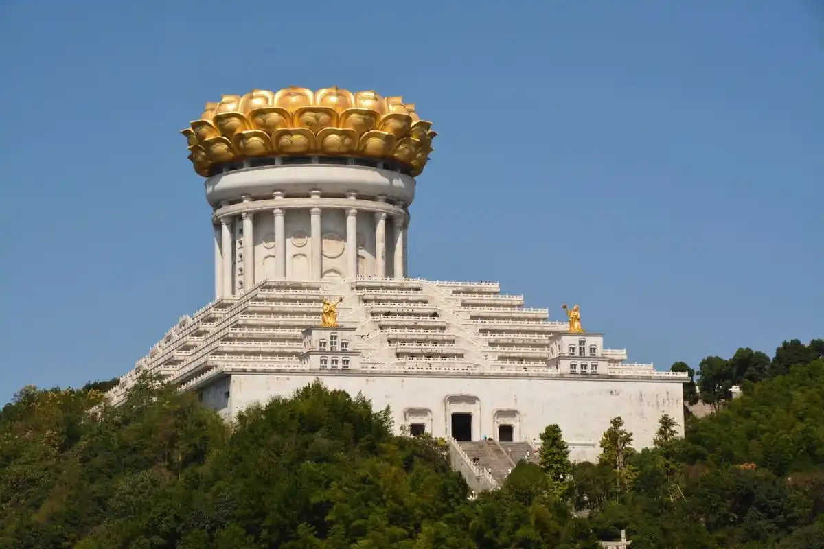 绍兴(大香林·兜率天)游记 景区简介:大香林·兜率天景区系"国家4a级